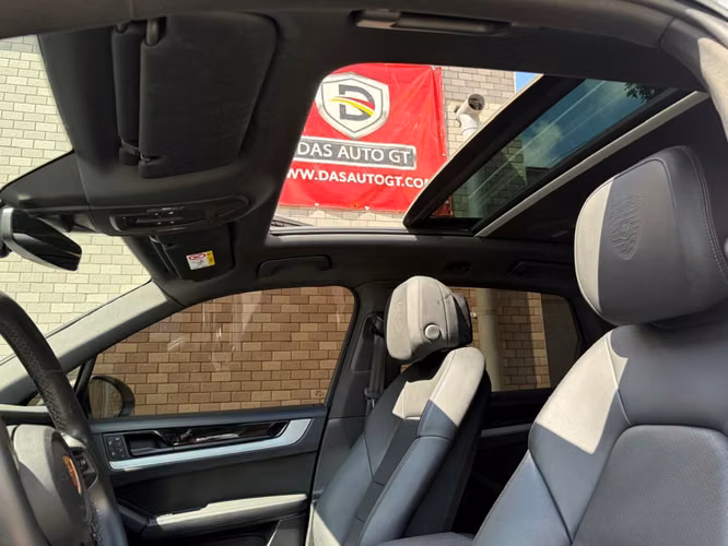 Porsche Cayenne de Agencia Modelo 2024