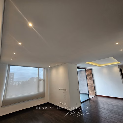 Apartamento en renta zona 14 edificio Echo de 2 habitaciones + 2 parqueos