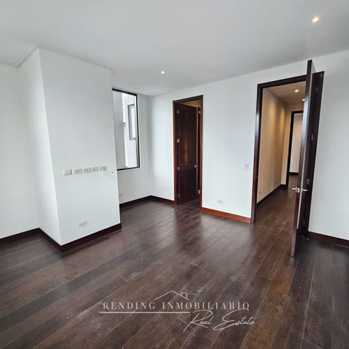 Apartamento en renta zona 14 edificio Echo de 2 habitaciones + 2 parqueos