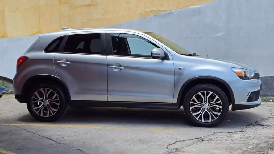 MITSUBISHI OUTLANDER SPORT 2017