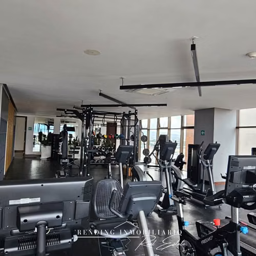 Apartamento en renta zona 14 amueblado edificio Echo 3 habitaciones + 3 parqueos