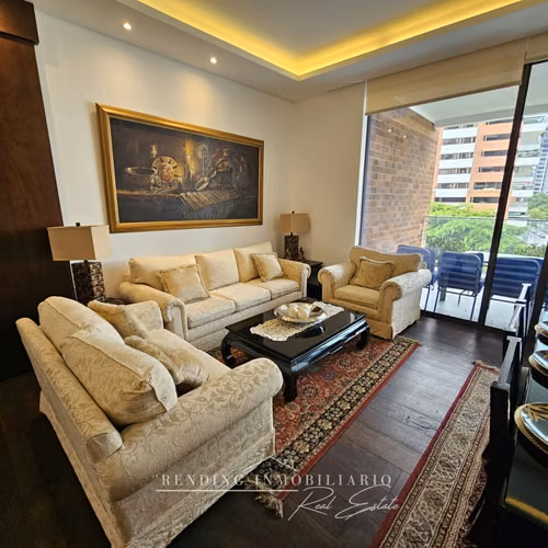 Apartamento en renta zona 14 amueblado edificio Echo 3 habitaciones + 3 parqueos