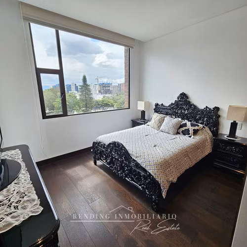 Apartamento en renta zona 14 amueblado edificio Echo 3 habitaciones + 3 parqueos