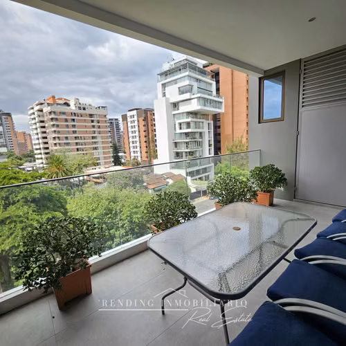 Apartamento en renta zona 14 amueblado edificio Echo 3 habitaciones + 3 parqueos