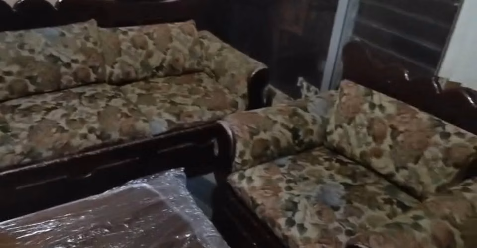Vendo Amueblado Sala Madera Caoba en Mixco