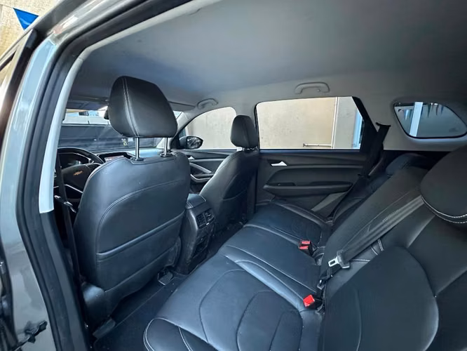 Chevrolet Captiva LT 2023 de agencia 3 filas
