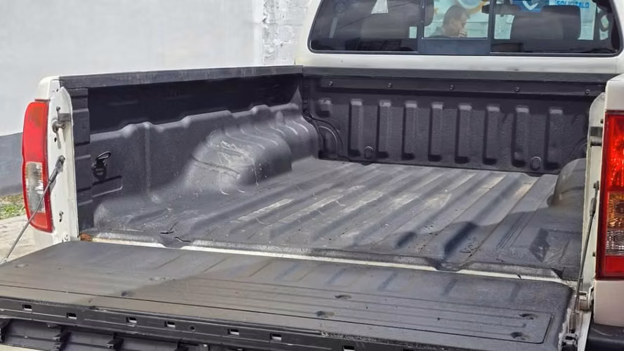 NISSAN FRONTIER 2017