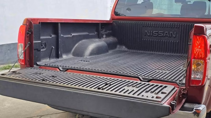 NISSAN FRONTIER