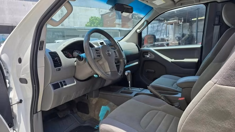 NISSAN FRONTIER