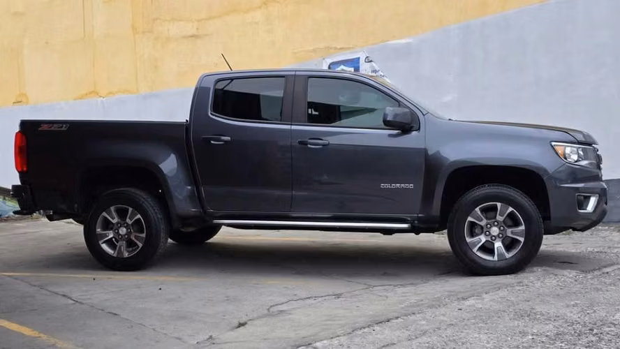 CHEVROLET COLORADO