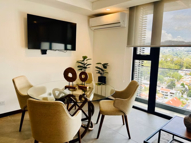 Apartamento en Renta 1 Habitación 60 mts2 - Q11,310 | Reserva 5ta Avenida, Zona 14