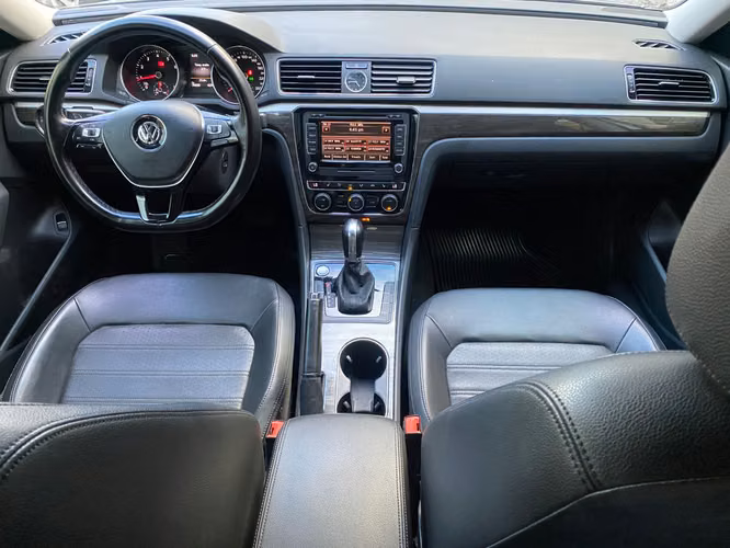 Volkswagen Passat de Agencia Modelo 2016