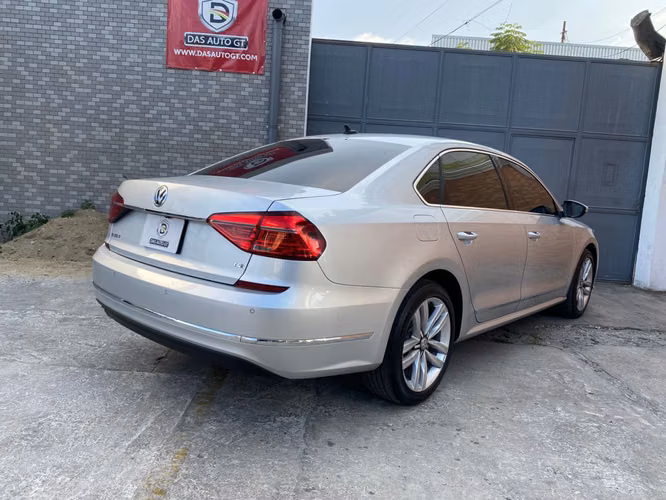 Volkswagen Passat de Agencia Modelo 2016