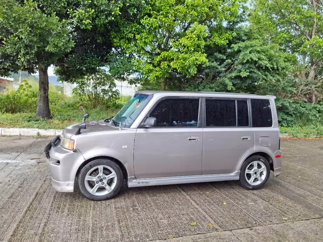 Scion xb 2005 automatica