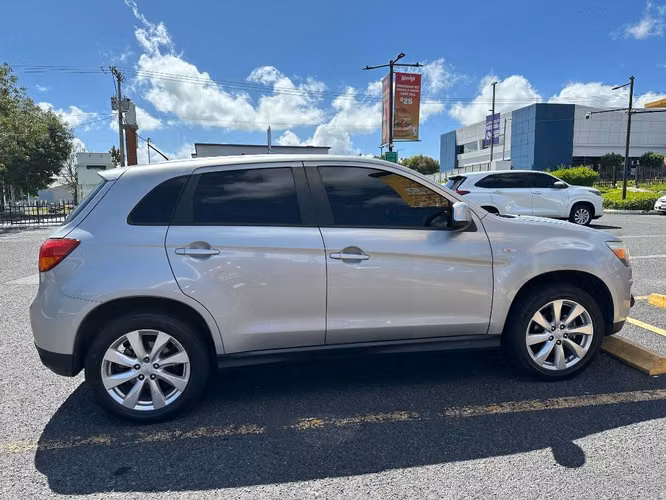 OUTLANDER SPORT M/15 AUTOMÁTICA - Imagen 2
