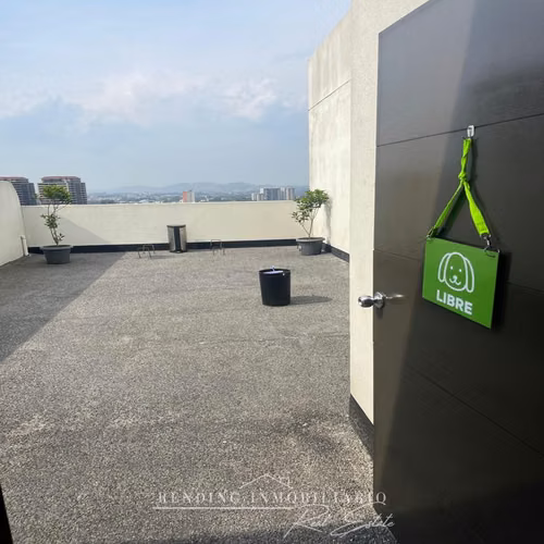 Apartamento amueblado en renta zona 10 edificio Verona de 2 habitaciones + 2 parqueos