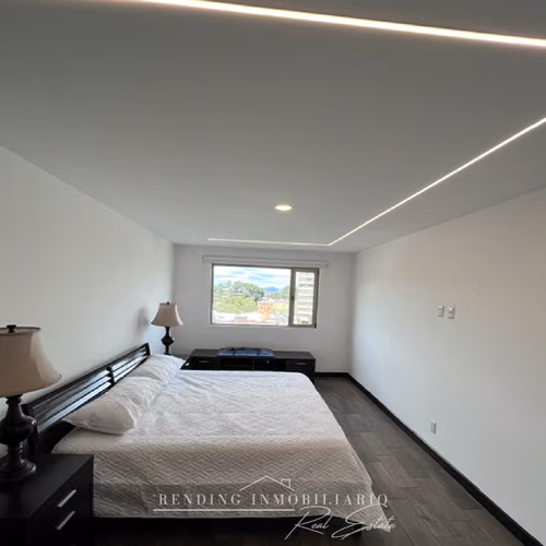 Apartamento amueblado en renta zona 10 edificio Verona de 2 habitaciones + 2 parqueos