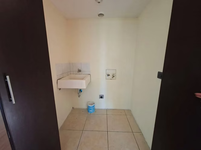 Apartamento con 2 habitaciones con balcón en Jardines de Las Charcas, Zona 11 - en Venta