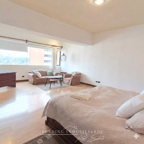 Apartamento amueblado en renta zona 14 edificio Premiere Club de 3 habitaciones + 2 parqueos