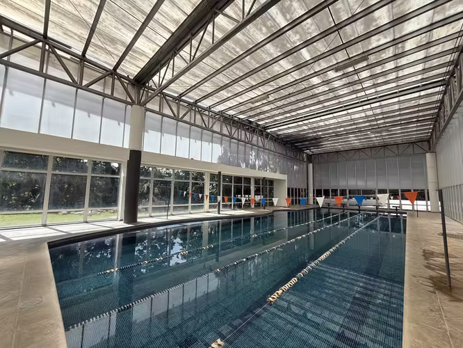 Vendo casa en Muxbal CONDOMINIO CON PISCINA, GYM REMATE BANCARIO - Imagen 2