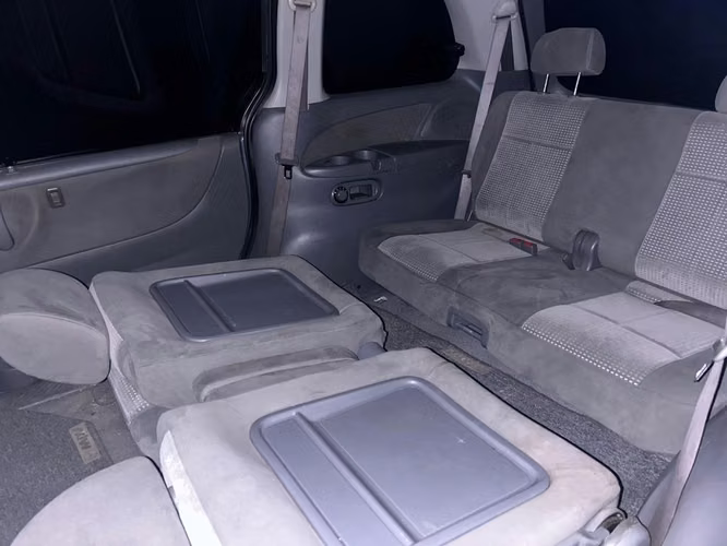 Vendo Mazda Mpv modelo 2005