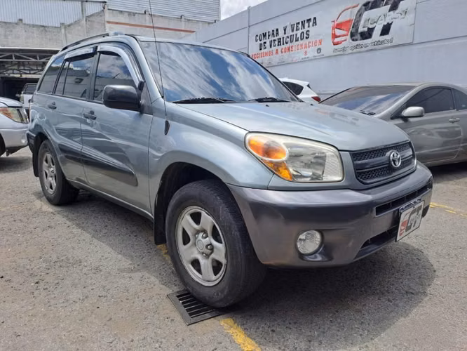 Toyota Rav 2004 Automática 4x4 de las meras Buenas