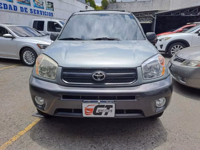 Toyota Rav 2004 Automática 4x4 de las meras Buenas - Imagen 6