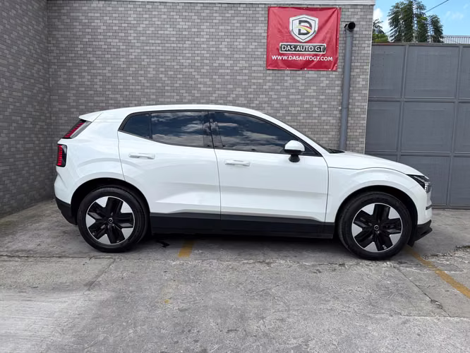 Volvo EX30 de Agencia Modelo 2025 - Imagen 2
