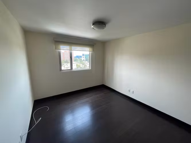 Rento apartamento de 3 dormitorios en Zona 14   CERCA DE EUROPLAZA - Imagen 16