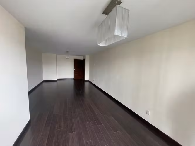 Rento apartamento de 3 dormitorios en Zona 14   CERCA DE EUROPLAZA - Imagen 4