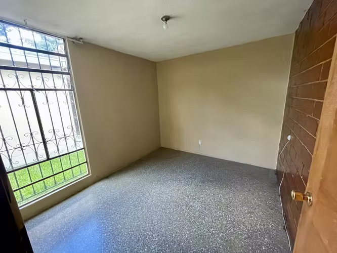 Propiedad en venta en avenida principal, zona 11 col. Mariscal Loma Linda - Imagen 6