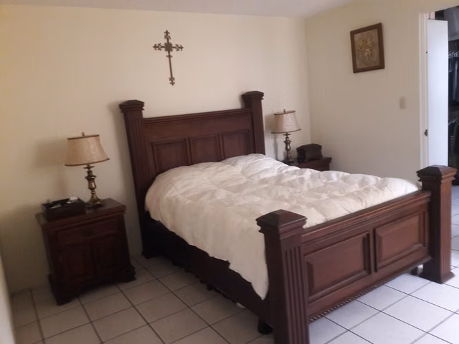 JUEGO DE DORMITORIO