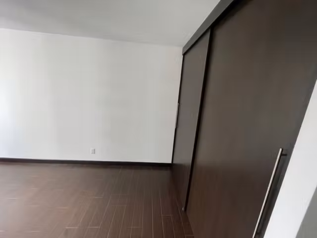 Rento apartamento en Zona 14 EDIFICIO CON PISCINA, GYM Y AREAS VERDES - Imagen 17