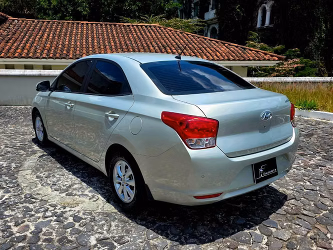 Hyundai Verna 2021 - Imagen 3
