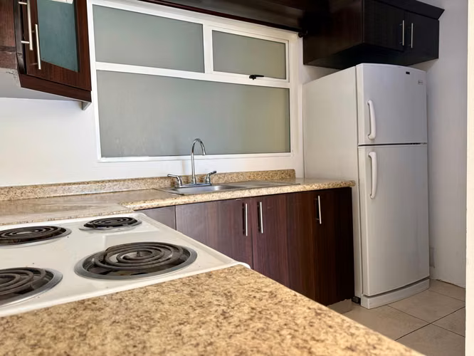APARTAMENTO EN RENTA EN ZONA 11, SANTA MARÍA DE LAS CHARCAS - Imagen 3