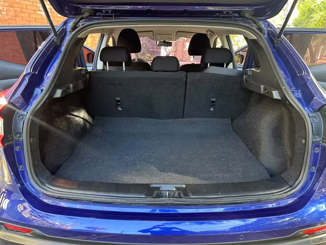 Nissan Qashqai año 2020 de agencia - Imagen 4