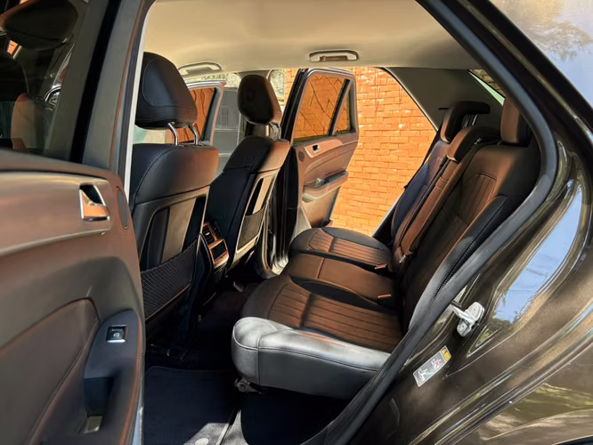 Mercedes Benz GLE 250D año 2017 de agencia