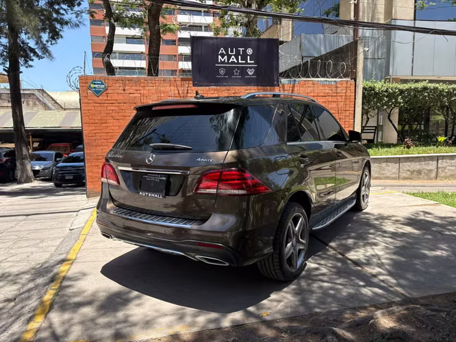 Mercedes Benz GLE 250D año 2017 de agencia