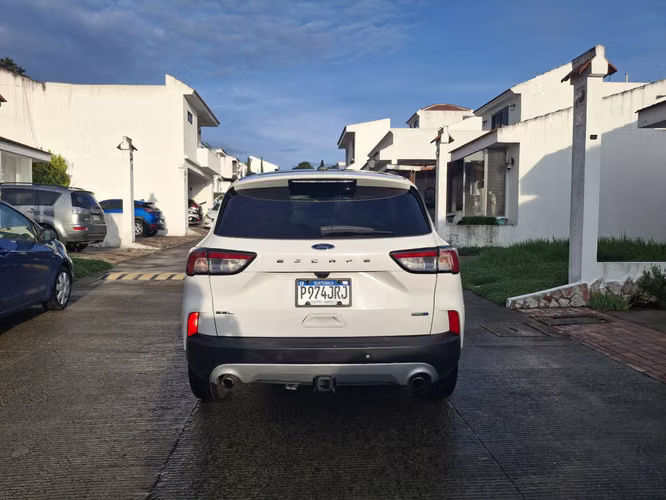 Ford Escape SEL 2020 2.0 turbo con 41,000 Millas Reales  - Imagen 6