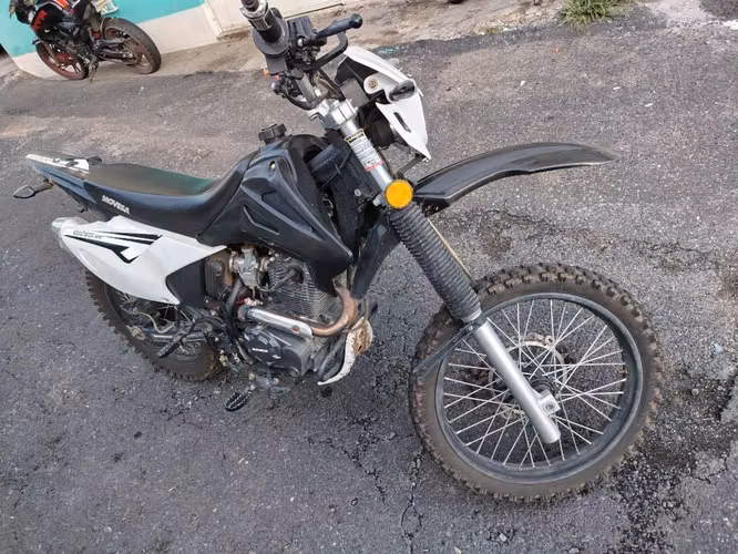 MOTO MOVESA SHARK 2025 150 - Imagen 4