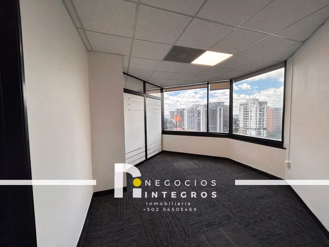 ALQUILO OFICINA 267 M2 EN ZONA 10, CON A/C - Miniatura 2
