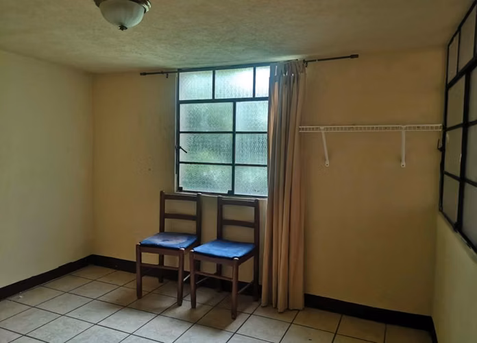 AMPLIA CASA EN RENTA PARA USO COMERCIAL EN ZONA 1 - Miniatura 3