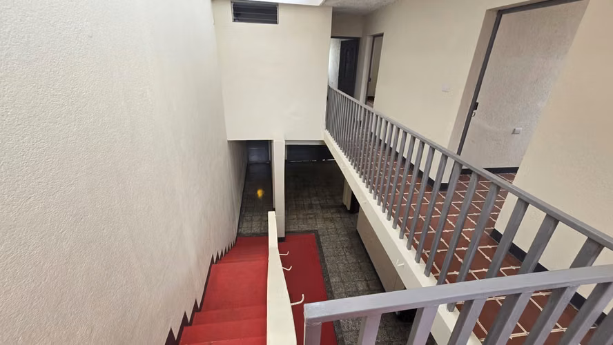 CASA COMERCIAL DE ESQUINA EN VENTA O RENTA EN ZONA 1