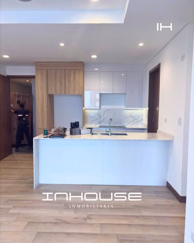APARTAMENTO EN RENTA ZONA 10 PARA ESTRENAR - Miniatura 4