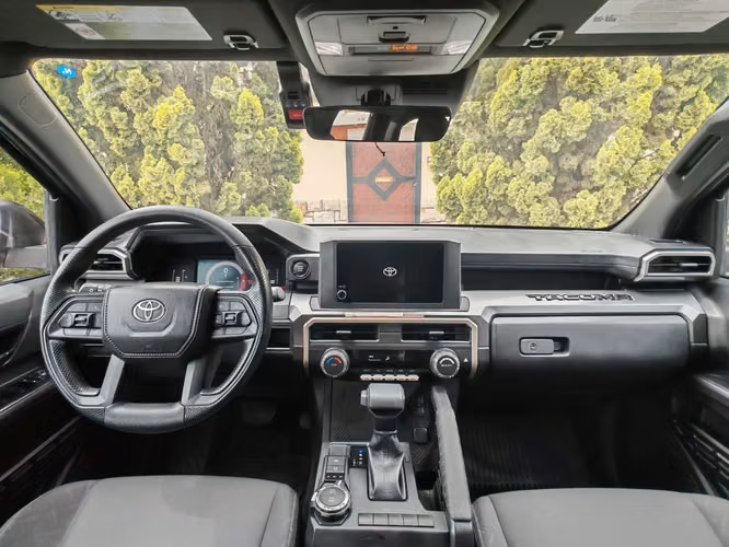 TOYOTA TACOMA SR5 4X4, MODELO 2026 - Imagen 5