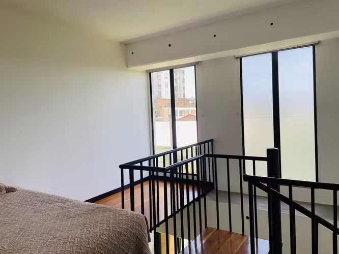 Apartamento Amueblado de 1 Habitación en zona 10 - Miniatura 8