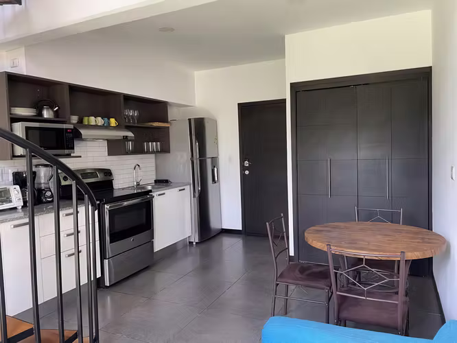 Apartamento Amueblado de 1 Habitación en zona 10 - Miniatura 6
