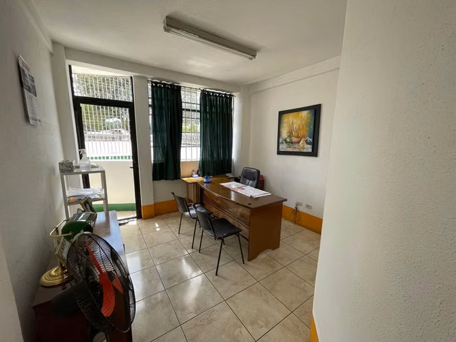 PROPIEDAD EN VENTA EN ATANASIO TZUL ZONA 12 - Miniatura 2