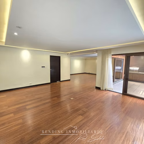 Casa en renta zona 10 condominio La Joya de 4 habitaciones + 2 estudios - Imagen 3