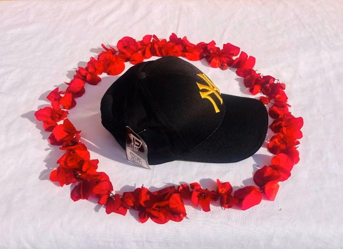 GORRA NEW ERA YANKEES — EDICIÓN CLÁSICA NEGRO/DORADO